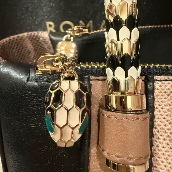 Bvlgari Serpenti Double zip leather and Python purse in great condition - Picture 5 of 13